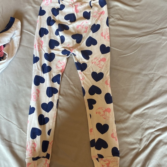 Gap size 5 pajama bundle. Three Gap pajama sets. - Picture 7 of 16